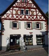 A.Nuber Uhren & Schmuck - GALLERY