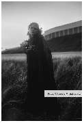 aBitze Fotoartist - Angela M. Schlabitz - Fashion Editorial Zauberwald. A sustainable & Rococo inspired Fashion Editorial to spread awareness about the deforestation of forests by creating a story through images.