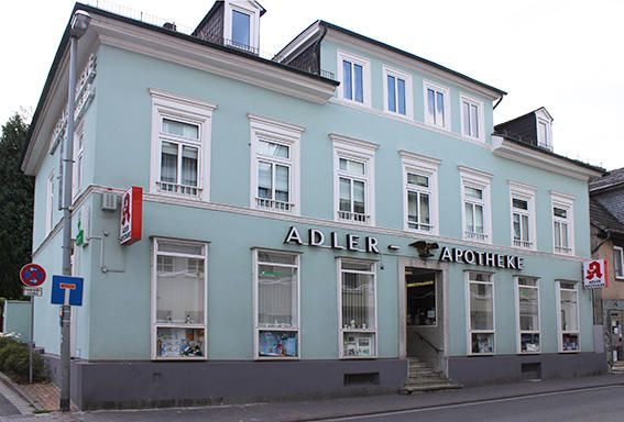 Adler-Apotheke - Aussenansicht der Adler-Apotheke