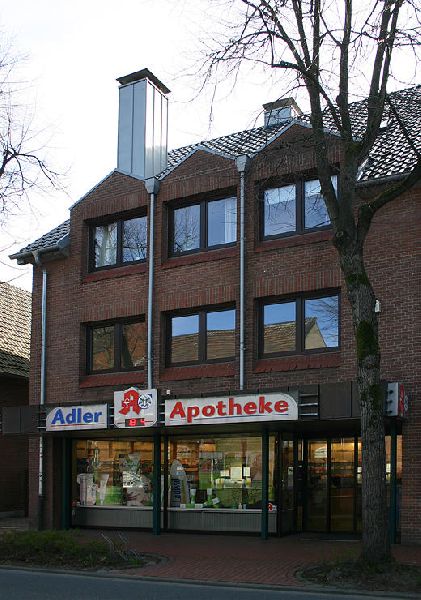 Adler-Apotheke OHG - Aussenansicht der Adler-Apoth …