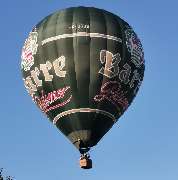 Heissluftballon der Privatbrauerei Barre in Lübbecke. Der Ballon ist knapp 30 Metern groß und hat 4500 Kubikmeter Hüllengröße. Es können 1+6 Passagiere damit fahren.