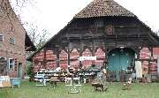 Antik-Voß Scheunen-Flohmarkt - 1