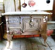 Antik-Voß Scheunen-Flohmarkt - Küchenherd Gusseisen ca. 1890