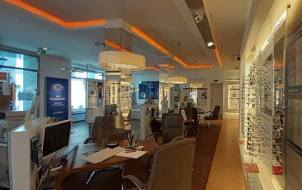 Apollo-Optik - Plattling - Preysingplatz - GALLERY