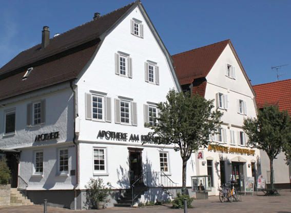 Apotheke am Kirchplatz - Aussenansicht der Apothek …