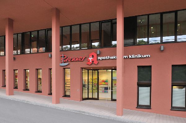 Apotheke am Klinikum - Aussenansicht der Apotheke  …