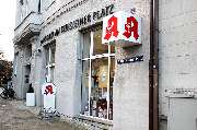 Apotheke am Kufsteiner Platz oHG - Aussenansicht der Apotheke am Kufsteiner Platz oHG