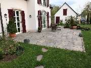 Arber Garten- und Landschaftsbau e.K. - Porphyrplatten Terrasse