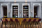 art'otel Berlin Mitte, Powered by Radisson Hotels - Upside Down Bar