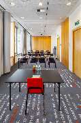 art'otel Cologne - Seo pala hinter Moderator