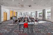 art'otel Cologne - Seo pala hinter Moderator