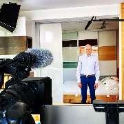 au-tv - GALLERY