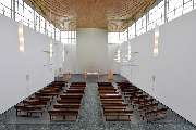 Auferstehungskirche - Evangelische Kirchengemeinde Aachen - Der helle Innenraum der Auferstehungskirche.
