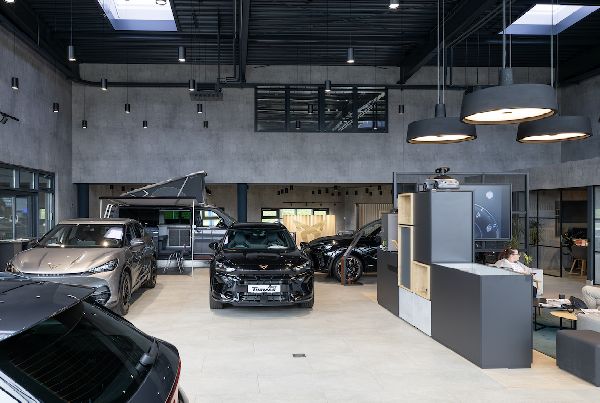 Auto Thomas Blankenheim - GALLERY