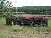 Autohaus Funke Inh. Andreas Funke - Abschleppdienst A38 Thüringen A71 - Sattelkipper abseitz der Straße