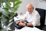 AXA & DBV Versicherung Stiefele GmbH in Stuttgart - Innendienst Frank Franke - AXA Versicherung Stiefele GmbH - Kfz-Versicherung in Stuttgart