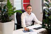 AXA & DBV Versicherung Stiefele GmbH in Stuttgart - Kundenbetreuuer Cesuray Flathau - AXA Versicherung Stiefele GmbH - Kfz-Versicherung in Stuttgart