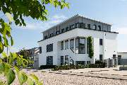 AXA Versicherung Martina Bürkel-Ziser in Teningen - Agenturfoto - AXA Agentur Martina Bürkel-Ziser - Kfz Versicherung in  Teningen