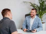 AXA Versicherung Matthias Auschra in Feucht - Beratungsgespräch  - AXA Versicherung Matthias Auschra in Feucht - Versicherung in Feucht