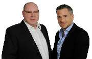 AXA Versicherungen Jan Trautmann in Berlin - Rene Dinkheller (l.) und Jan Trautmann (r.)