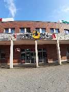 Baba Jaga Apotheke - Aussenansicht der Baba Jaga Apotheke