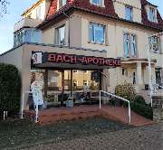 Bach-Apotheke - Aussenansicht der Bach-Apotheke