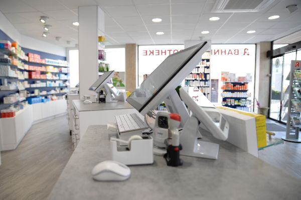 Bahnhof-Apotheke - Aussenansicht der Bahnhof-Apoth …