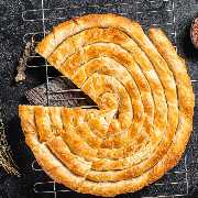 Balkan Bäckerei & Grill PRIZRENI Burek, Pizza

