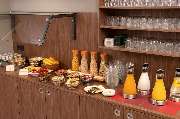 Best Western Comfort Business Hotel - Food and Drink