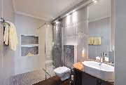 Best Western Hotel Ambassador - Guest room bath