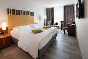 Best Western Plus Arosa Hotel - Guest room bath