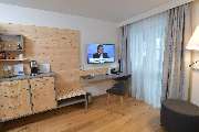 Best Western Plus Hotel Alpenhof - Guest room