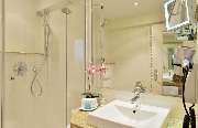 Best Western Premier Alsterkrug Hotel - comfort room bath
