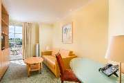 Best Western Premier Castanea Resort Hotel - living room apartment Par