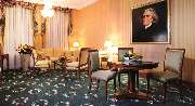 Best Western Premier Grand Hotel Russischer Hof - Franz Liszt Suite living area
