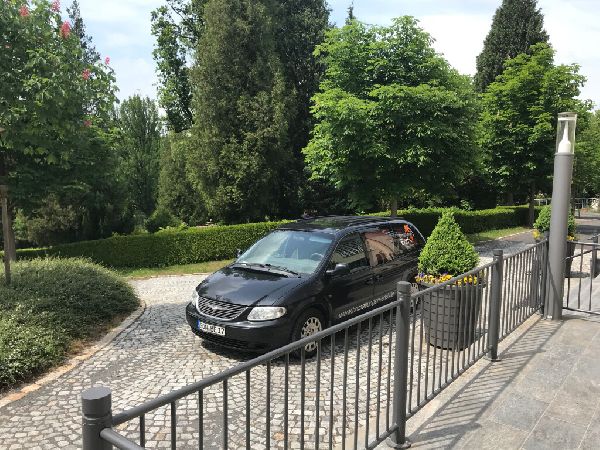 Bestattungen End - 8