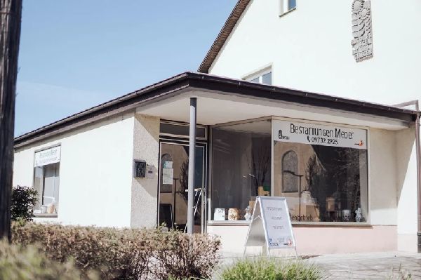 Bestattungen Meder - GALLERY