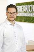 Bestattungshaus Friedrich - Niklas Rennecke
Trauerfeiern
Überführungen