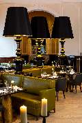 Blüchers Restaurant - Im „Blüchers“ genießen Sie Gaumenfreuden der Spitzenklasse. Das Restaurant verdankt seinen Namen der Geschichte des Hauses, das einst „Schloss Blücher“ hieß. Der Raum selbst war die zum Gebäude gehörende Schlosskapelle.