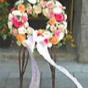 Blumen & Dekoration | Rita Roth | München - Kranz aus Rosen Blumenladen | Rita Roth  | München