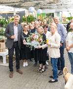 Blumen Risse Gartencenter Bergkamen - Offizielle Schlüsselübergabe am 1. August 2025 von Claudia Röttger an Blumen Risse in Gartencenterhalle