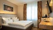 Boutique Hotel Rosengarten Hamburg - Doppelzimmer 7 zur Straße 06 - Boutique Hotel Rosengarten Hamburg