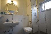 Busses Guesthouse in Freiburg - Busses Guesthouse Freiburg im Breisgau / Schwarzwald (Baden-Württemberg) -  Badezimmerbeispiel