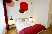 Busses Guesthouse in Freiburg - Busses Guesthouse Freiburg im Breisgau / Schwarzwald (Baden-Württemberg) -  Juniorsuite im Obergeschoss