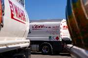 BWW Energie GmbH - Ein WAHR- und ein BWW-LKW.
