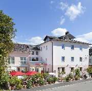 Hoteleingang und Terrasse - Hotel Greinwald