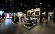 Calvin Klein Outlet - GALLERY