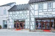 Calvin Klein Outlet - GALLERY