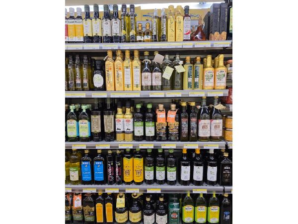 Celpro Italienischer Supermarkt - GALLERY