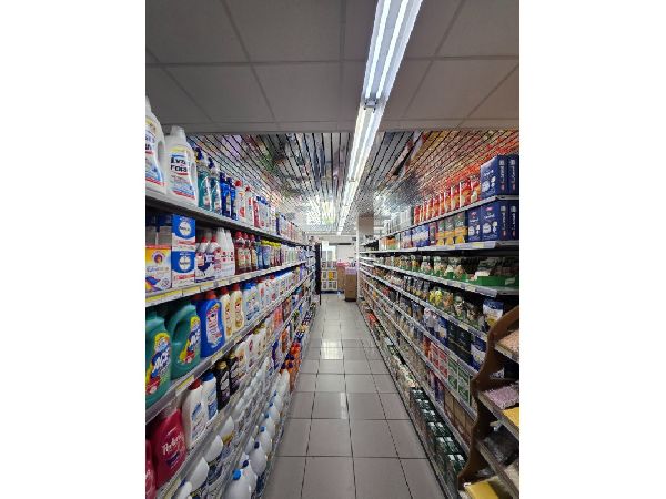 Celpro Italienischer Supermarkt - GALLERY